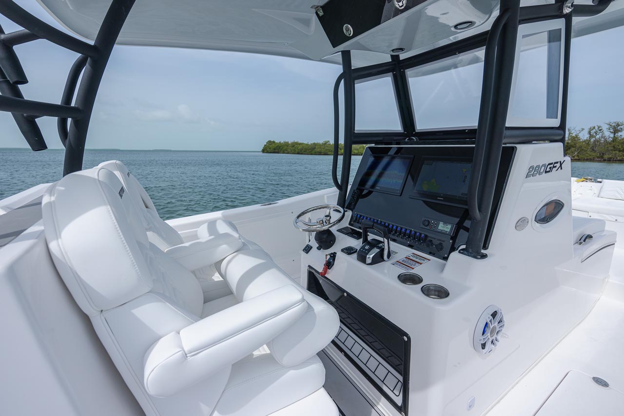 Center Console Boats & Luxury Center Console Yachts For Sale
