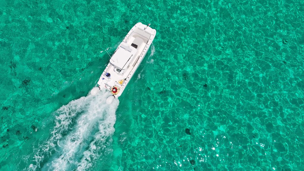 Overhead view of the Twin Vee 280 GFX2 in the Florida Keys.